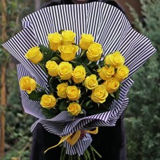  Букет из 19 желтых роз 