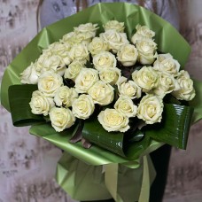 Букет из 33 белой розы