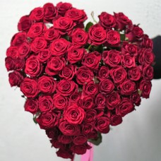 Букет 51 роза "Алое сердце"